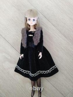 Takara Barbie Doll mint