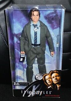The X-Files Fox Mulder David Duchovny 2018 25th Anniversary NRFB Doll Mattel