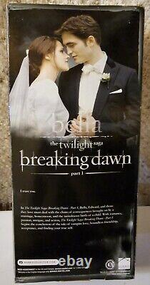 Twilight Saga Bella Swan wedding Barbie doll Breaking Dawn