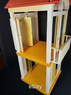 VINTAGE 1978 Yellow MATTEL BARBIE DREAM HOUSE A FRAME 1970's ORIGINAL