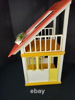 VINTAGE 1978 Yellow MATTEL BARBIE DREAM HOUSE A FRAME 1970's ORIGINAL