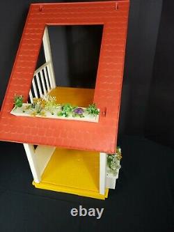 VINTAGE 1978 Yellow MATTEL BARBIE DREAM HOUSE A FRAME 1970's ORIGINAL