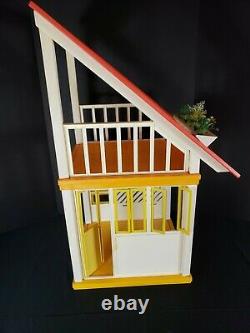 VINTAGE 1978 Yellow MATTEL BARBIE DREAM HOUSE A FRAME 1970's ORIGINAL