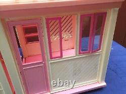 VINTAGE 1985 AUTHENTIC BARBIE DREAM HOUSE PINK WHITE Some Furniture COLLECTIBLE