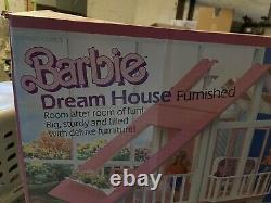 VINTAGE BARBIE DREAMHOUSE 1978 MATTEL FURNISHED! Mint IN BOX