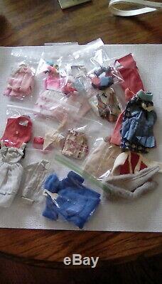 VINTAGE BARBIE HUGE LOT 6 Doll's, Clothes 1960's & Case