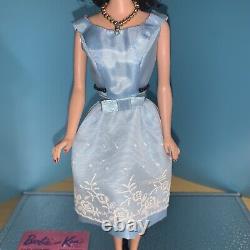 VINTAGE BARBIE RECEPTION LINE OUTFIT # 1654 MINT And Complete (No Doll) RARE/HTF