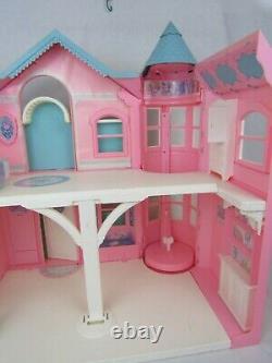 VTG 1995 Barbie Dream House Victorian Mansion Elevator Furniture Accessories Lot
