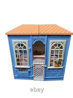 VTG 1998 Mattel BARBIE Doll FAMILY HOUSE Blue Folding Cottage Electric 21646 BOX