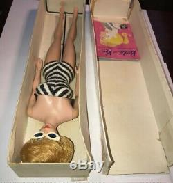 Vintage 1959-61 Bubblecut Barbie 850 Metal Stand White Sunglasses Well-worn Box