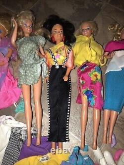 Vintage 1966 Barbie Doll Lot With 5 Barbies And Clothes