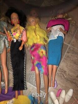 Vintage 1966 Barbie Doll Lot With 5 Barbies And Clothes