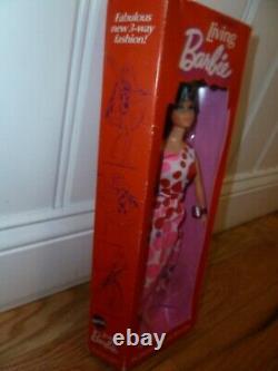 Vintage 1970 Dramatic Living Barbie #1116 MINT Brunette NIB NRFB