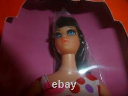 Vintage 1970 Dramatic Living Barbie #1116 MINT Brunette NIB NRFB