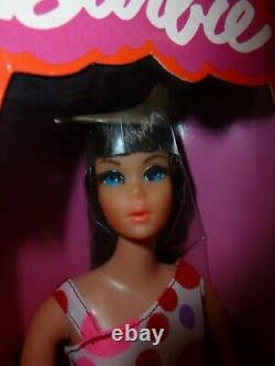 Vintage 1970 Dramatic Living Barbie #1116 MINT Brunette NIB NRFB