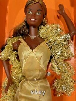 Vintage 1976 Superstar Christie Barbie #9950 African American MINT IN BOX