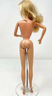 Vintage 1977 Superstar Barbie Doll #9720 & Superstar Ken With Original Stand