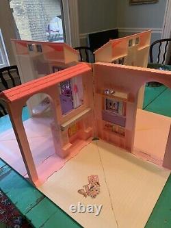 Vintage 1996 Barbie 3 Rooms Folding Pretty House Furniture Doll And Accessories