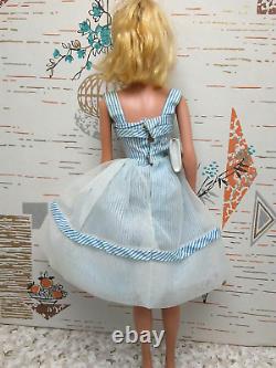 Vintage 850 Platinum White Swirl Ponytail Barbie Doll in 933 Movie Date C30