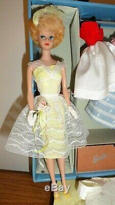 Vintage Barbie 1962 Case Dolls Clothes Shoes Acces. Clean Original Lot Wow