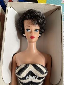 Vintage Barbie 1st Issue Brunette Bubble-Cut 1961, No Play-MINT IN BOX