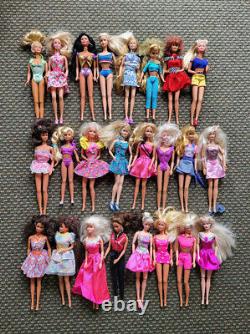 Vintage Barbie Lot of 24 Dolls With Clothes & Some Accessories 1990s Mattel (b)