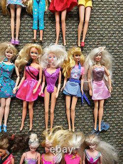 Vintage Barbie Lot of 24 Dolls With Clothes & Some Accessories 1990s Mattel (b)