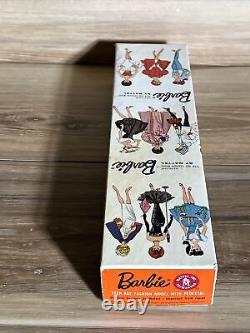 Vintage Barbie Mattel 1962 Mint WithBox With catalogue. Brunette BUBBLE Cut 850