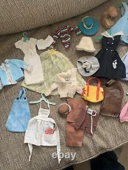 Vintage Barbie trunk and LARGE LOT of clothing