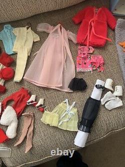 Vintage Barbie trunk and LARGE LOT of clothing