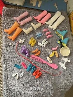 Vintage Barbie trunk and LARGE LOT of clothing