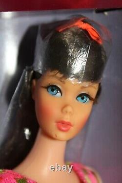 Vintage Dark Brunette TNT Twist N Turn Barbie Doll Mint In Box