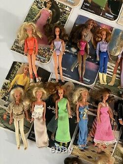 Vintage GLAMOUR GALS Girls ShowPlace Case Kenner 1981 with 18 Girl Dolls 2 Guys