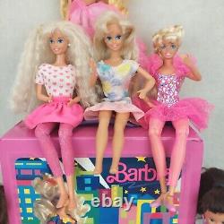 Vintage Lot Barbie Mattel Doll Case With Dolls and Vintage Clothing
