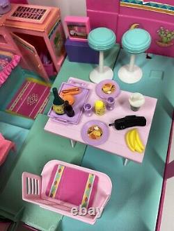 Vintage Mattel 1988 Pink Barbie Western Fun Motor Home Camper Van RV LOT withDolls