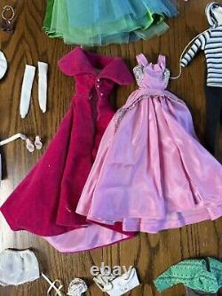 Vtg 1960's Large Barbie Lot Bubble Cut & Midge 19 Outfits Clothes Clean With Case