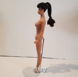 Vtg Brunette Ponytail Barbie #5 1961 Vtg Clothes And Suitcase