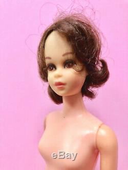 Vtg Francie Flip Curl Doll & Clothing Lot Mod Cousin Barbie Twiggy Gear